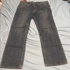 Men's Relaxed Fit Jeans in Classic Blue